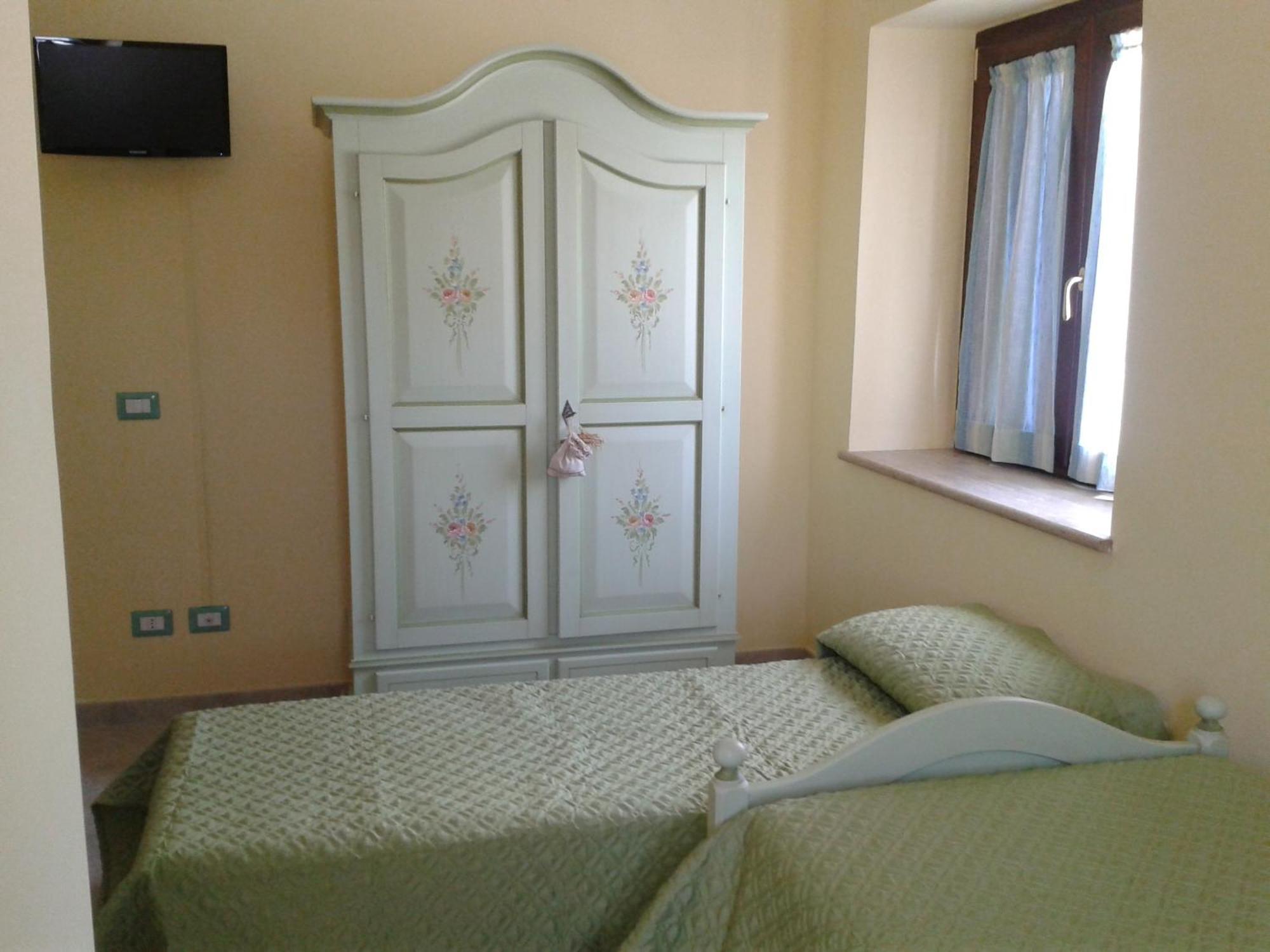 Azienda Agrituristica La Tenuta Del Falco Piedimonte San Germano Rom bilde